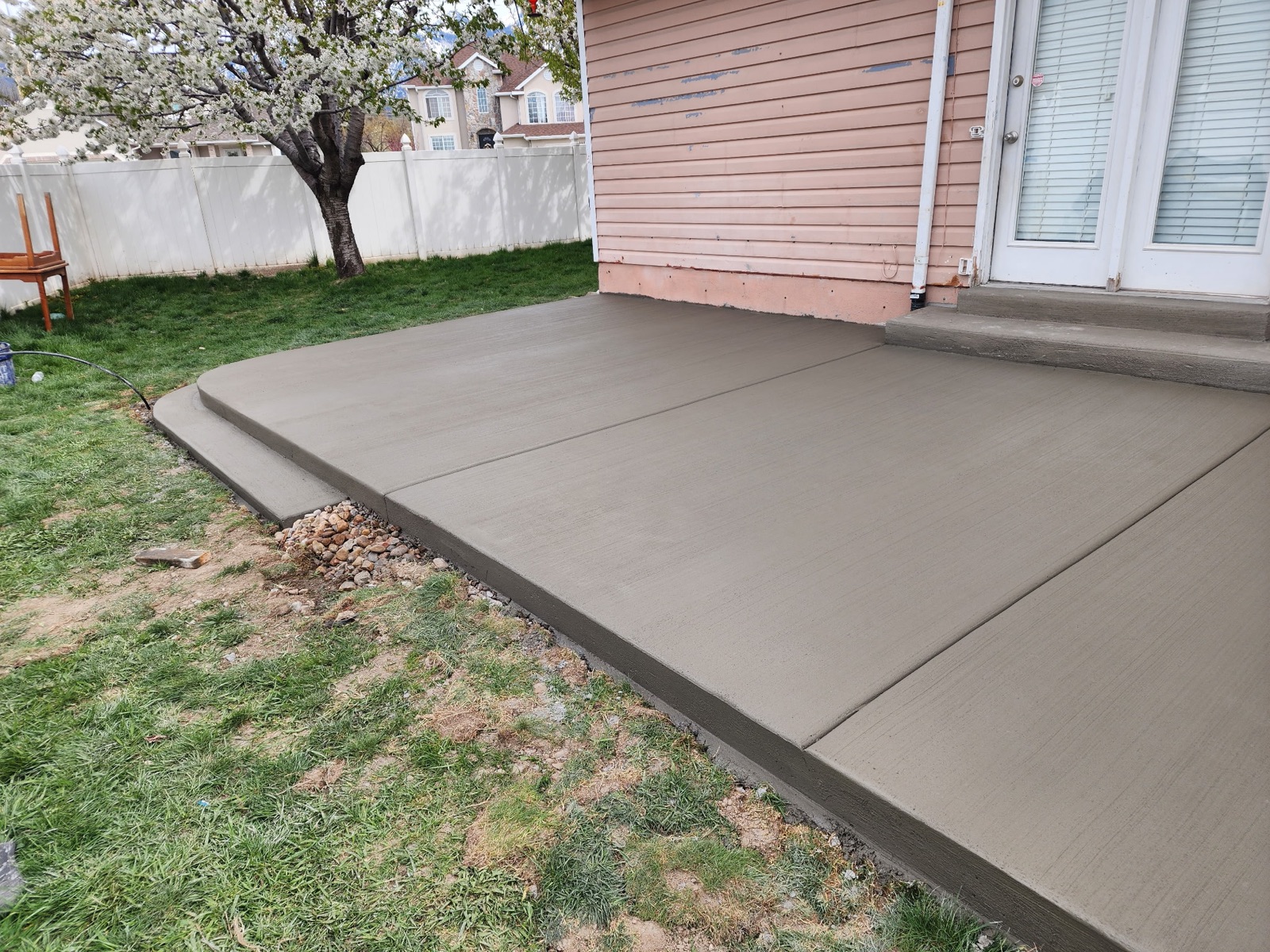 Curved patio design
