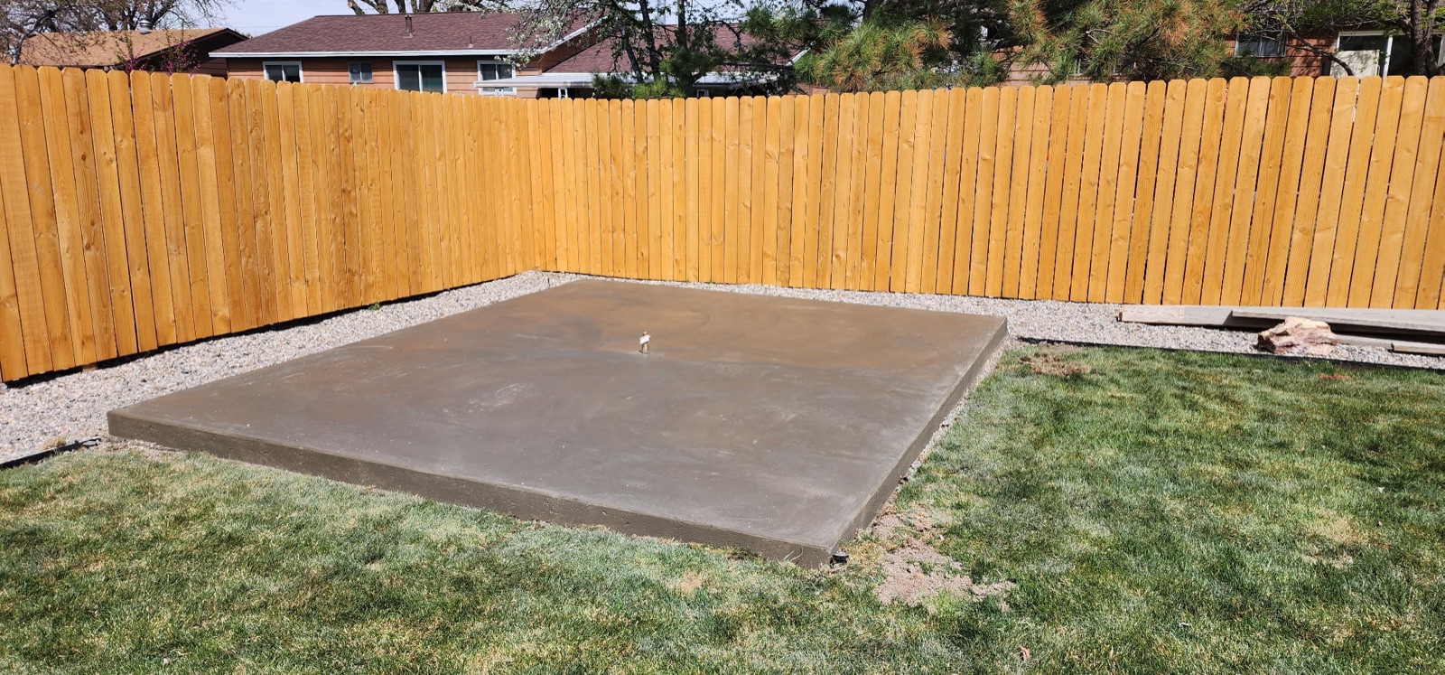 Concrete patio with gravel border