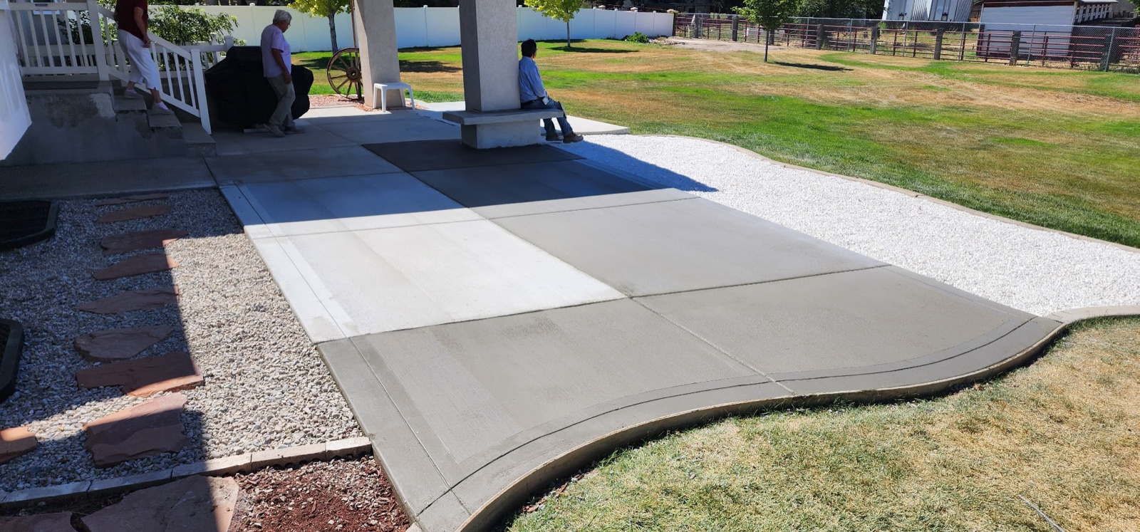 Side yard concrete installation